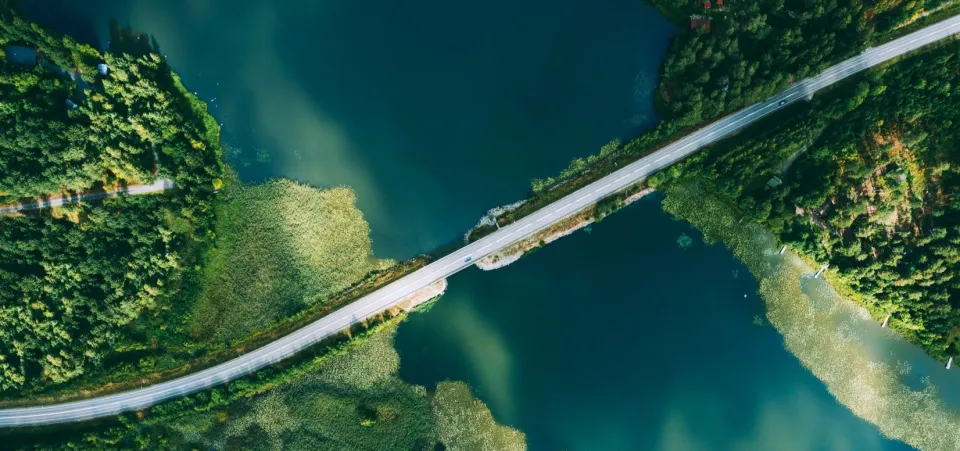 road-over-water-aerial